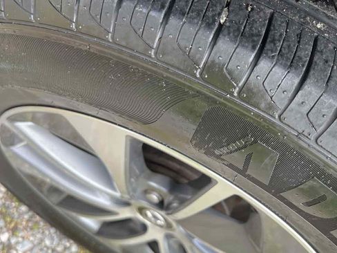 Used 2018 Toyota RAV4 XLE image 17