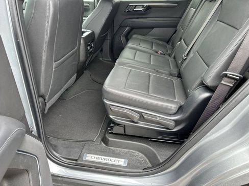 Used 2025 Chevrolet Tahoe LT AWD/4WD image 21