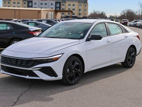 New 2026 Hyundai Elantra Sport FWD image 6