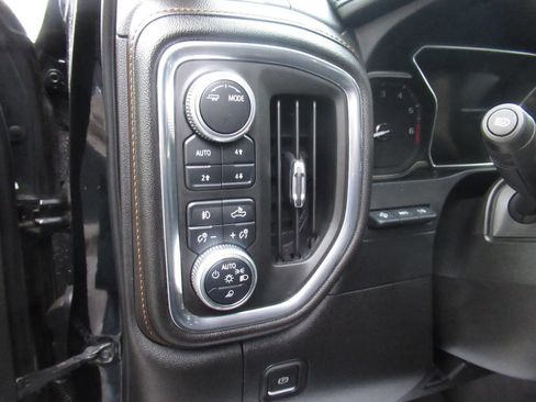 Used 2020 GMC Sierra 1500 AT4 image 23
