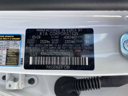 New 2025 Kia K5 LXS image 41