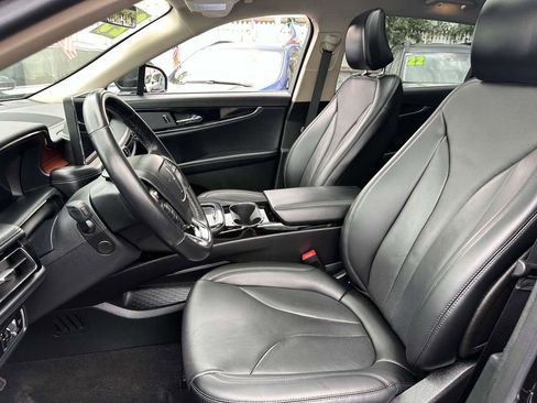 Certified 2023 Lincoln Nautilus Reserve w/ Luxury Package image 13