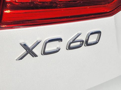 Used 2019 Volvo XC60 T6 Inscription w/ Protection Package AWD/4WD image 17