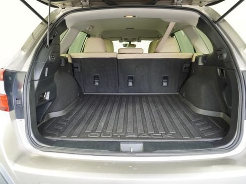 Used 2019 Subaru Outback 2.5i Limited AWD/4WD image 36