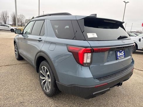 New 2026 Ford Explorer ST-Line image 7