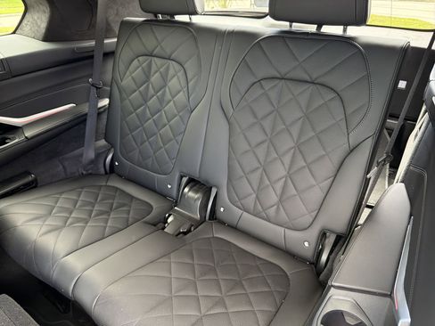 Certified 2025 BMW X7 xDrive40i image 22