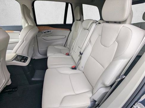 Used 2022 Volvo XC90 T8 Inscription Expression image 12