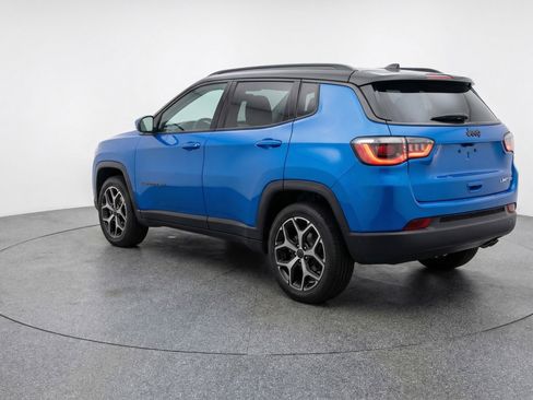 Used 2025 Jeep Compass Limited image 6