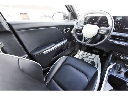 Used 2025 Kia K4 GT-Line w/ GT-Line Premium Package image 10