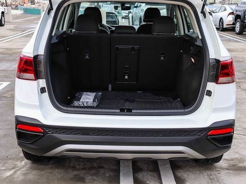 Used 2023 Volkswagen Taos S image 33