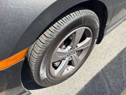 Used 2020 Honda Odyssey EX-L image 11