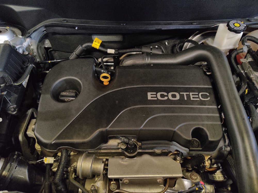 Used 2020 Chevrolet Equinox LS w/ LPO, Cargo Package FWD image 30