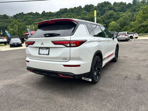 Used 2023 Mitsubishi Outlander Ralliart AWD/4WD image 4