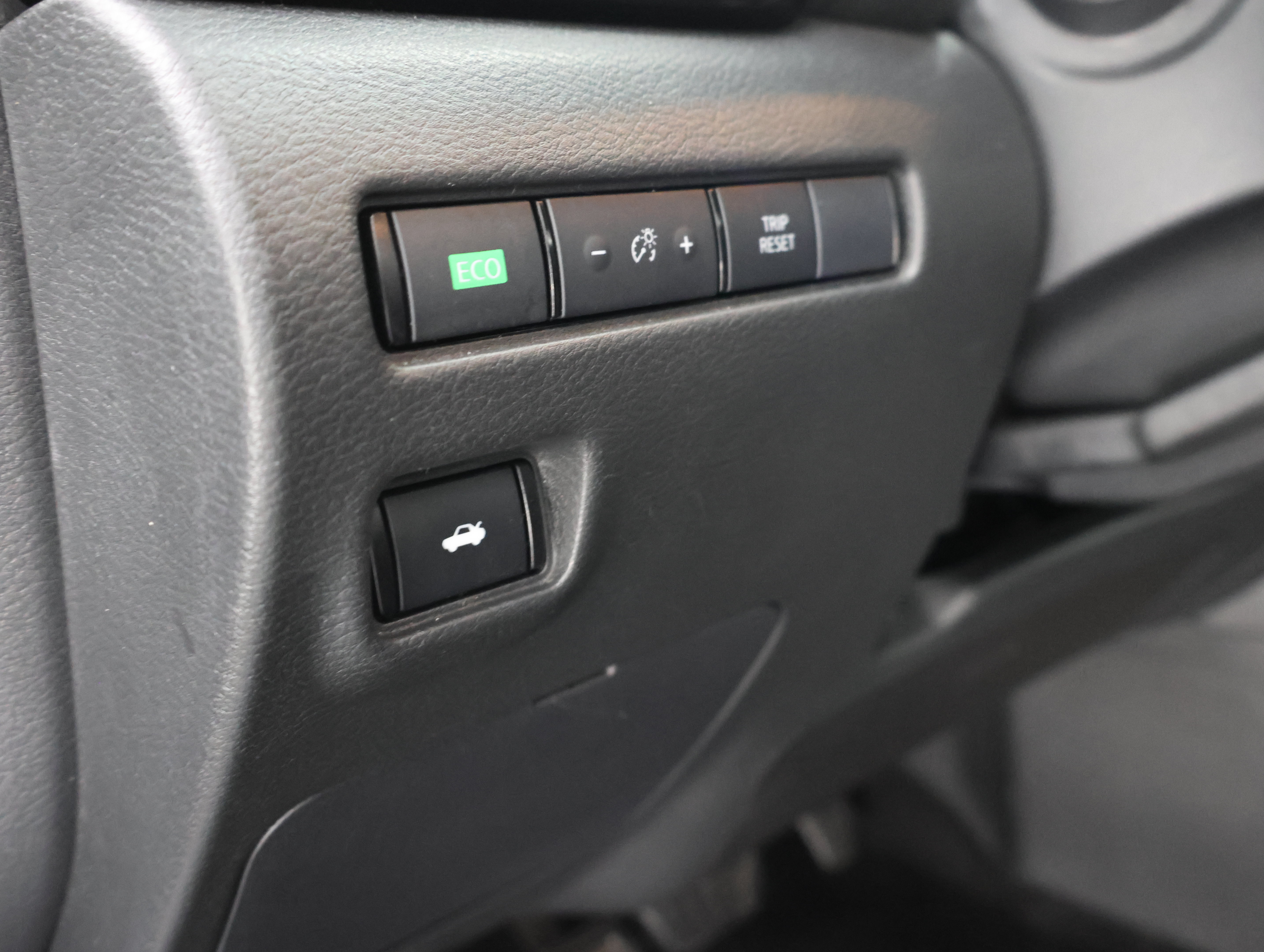 Used 2024 Nissan Sentra SV FWD image 37