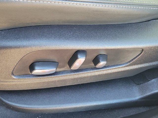 Certified 2024 Cadillac XT6 Premium Luxury w/ LPO, Floor Liner Package FWD image 6
