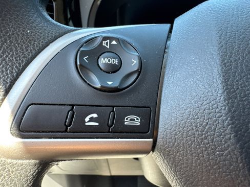 Used 2020 Mitsubishi Outlander ES image 30