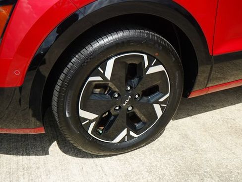 Used 2023 Kia Niro Wave FWD image 11