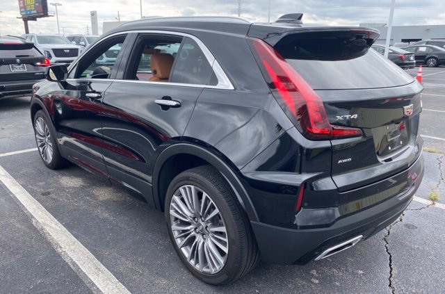 Certified 2024 Cadillac XT4 Premium Luxury w/ Technology Package AWD/4WD image 3