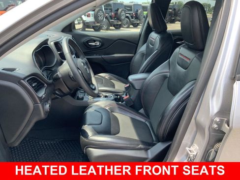 Used 2022 Jeep Cherokee Trailhawk AWD/4WD image 5