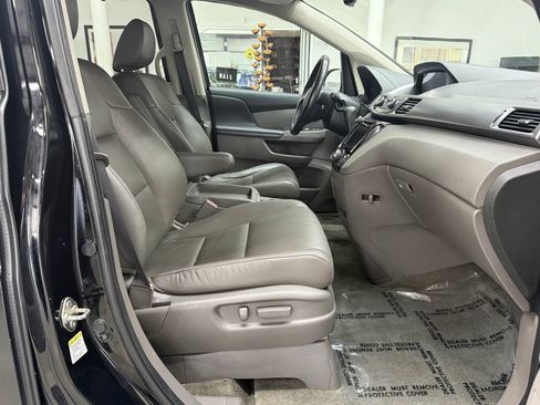 Used 2014 Honda Odyssey EX-L image 16