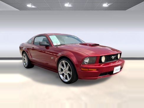 Used 2007 Ford Mustang GT RWD image 6