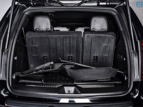 Used 2023 GMC Yukon Denali image 14