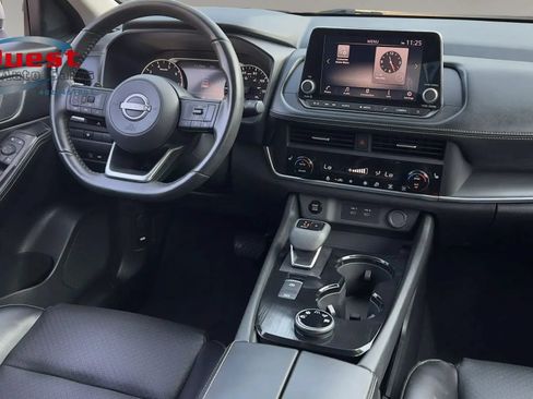 Used 2024 Nissan Rogue SV w/ SV Premium Package AWD/4WD image 24
