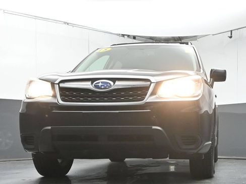 Used 2015 Subaru Forester 2.5i Premium w/ All-Weather Package AWD/4WD image 33