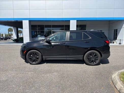 Used 2024 Chevrolet Equinox LS w/ LS Convenience Package image 3