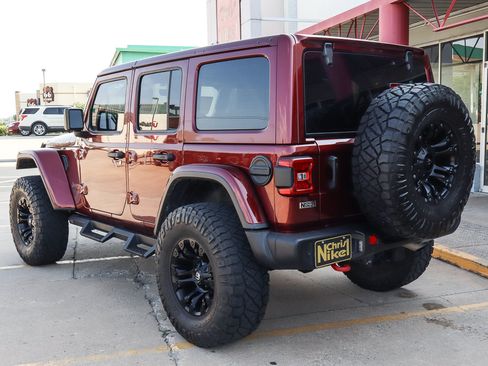 Used 2021 Jeep Wrangler Unlimited Rubicon AWD/4WD image 17