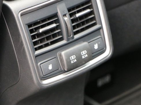 Used 2021 Subaru Forester Touring AWD/4WD image 36