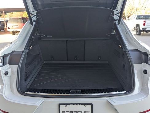 New 2026 Porsche Cayenne S AWD/4WD image 23