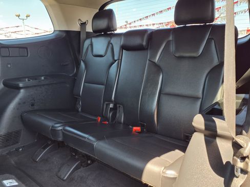 Used 2023 Kia Telluride S AWD/4WD image 16