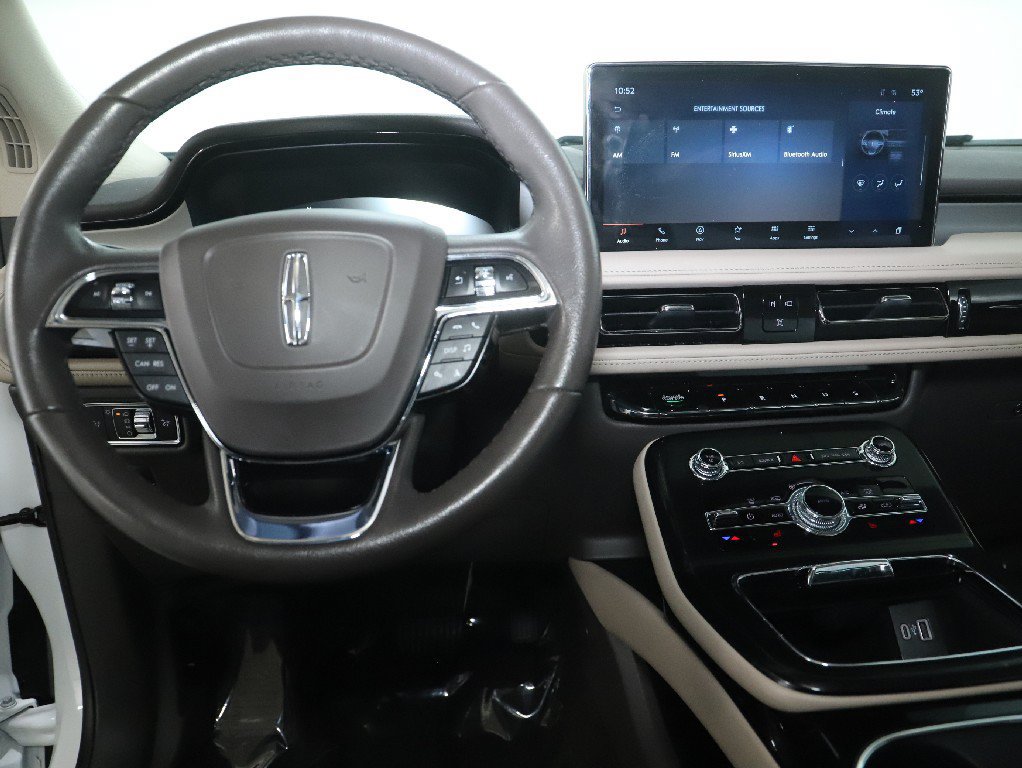 Used 2023 Lincoln Nautilus FWD w/ Premium Package image 28