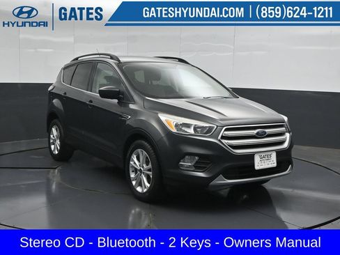 Used 2018 Ford Escape SE AWD/4WD image 4