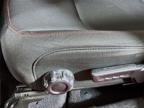 Used 2021 Jeep Wrangler Unlimited Rubicon image 18