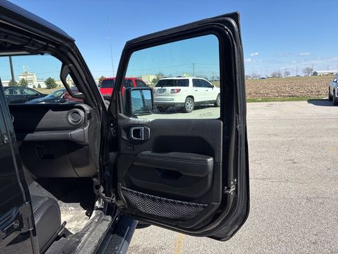 Used 2023 Jeep Wrangler Sahara w/ Dual Top Group image 17