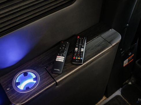 Used 2025 Mercedes-Benz Sprinter 3500 image 78