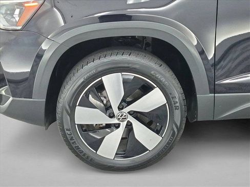 Used 2025 Volkswagen Taos S AWD/4WD image 26
