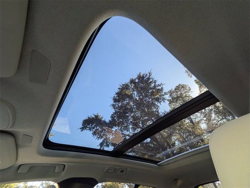 New 2026 Volvo XC40 B5 Plus w/ Protection Package Premier image 22