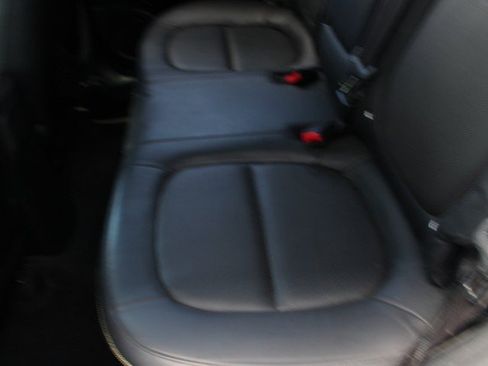 Used 2014 Kia Soul + w/ Primo Package FWD image 17