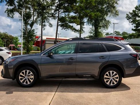 Certified 2025 Subaru Outback Premium AWD/4WD image 2