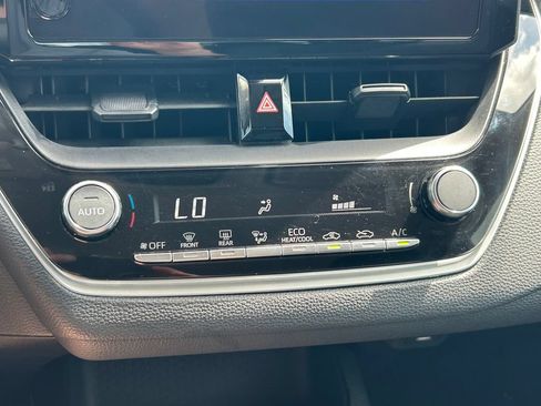 Used 2024 Toyota Corolla LE FWD image 25