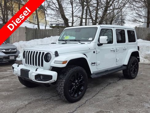Used 2021 Jeep Wrangler Unlimited Sahara AWD/4WD image 2