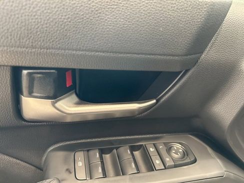 New 2025 Toyota Tacoma TRD Off-Road image 10