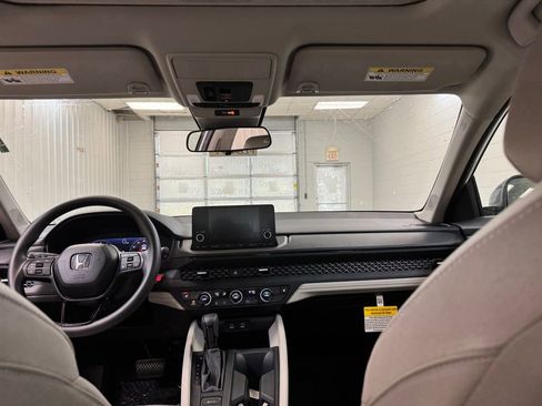 New 2025 Honda Accord SE image 19