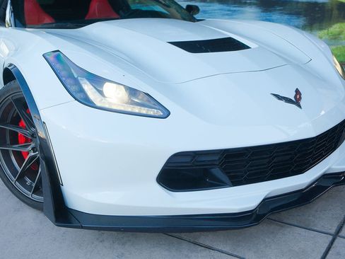 Used 2019 Chevrolet Corvette Grand Sport w/ Carbon Flash Badge Package image 7