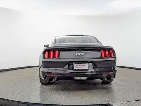 Used 2017 Ford Mustang GT image 7