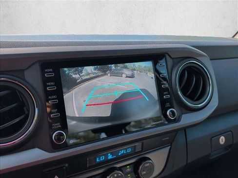 Used 2022 Toyota Tacoma TRD Sport w/ Technology Package RWD image 14