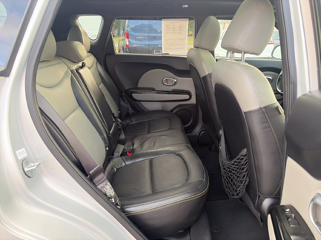 Used 2014 Kia Soul + w/ Primo Package FWD image 41
